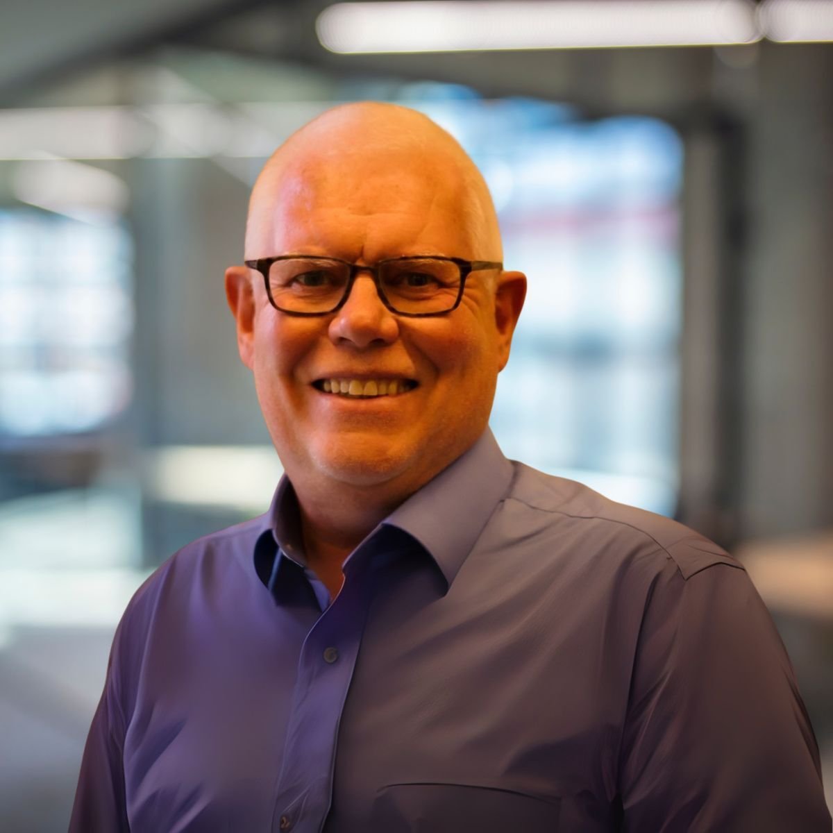 Dr Ian Hunt
